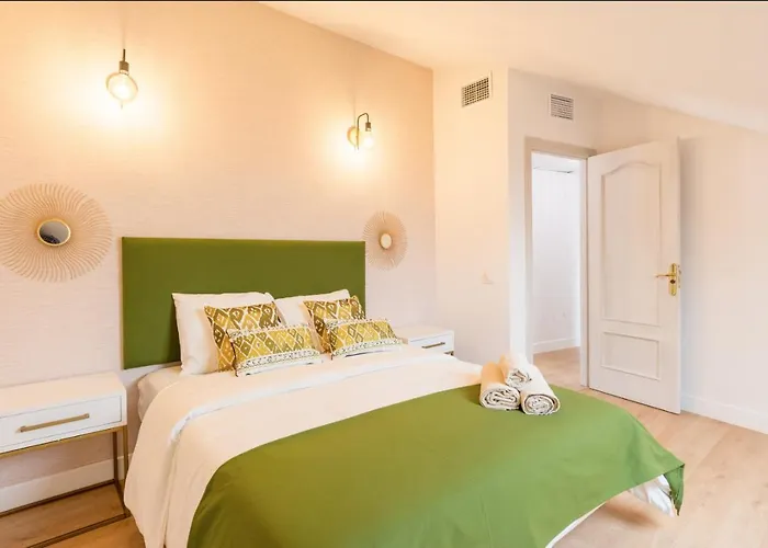 Apartamento Duplex Merced10 3j